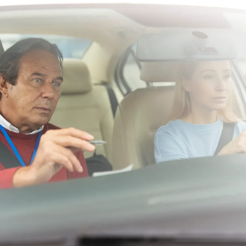 Une assurance sur mesure pour les auto-écoles